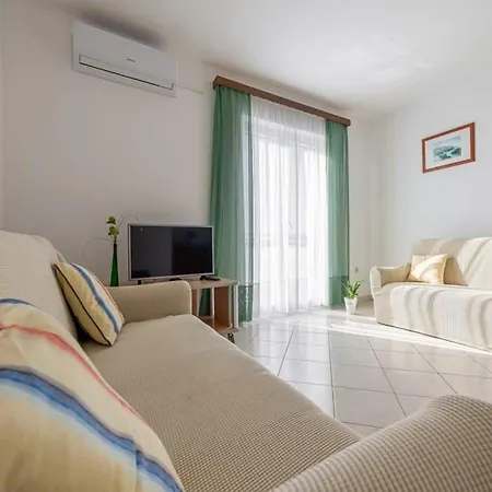 Apartment Anamarija - One Bedroom With Balcony - 4 *