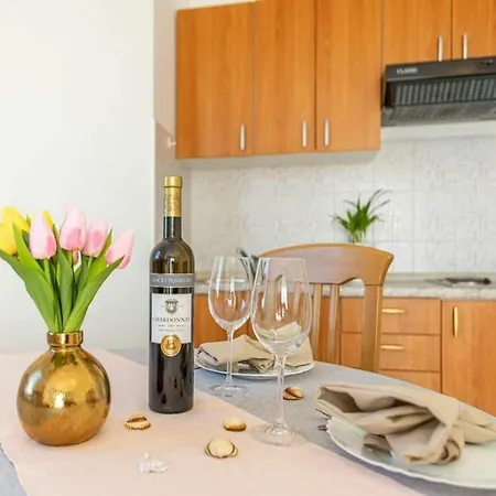 Apartment Anamarija - One Bedroom With Balcony - 4 *