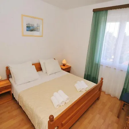 Apartment Anamarija - One Bedroom With Balcony - 4 *