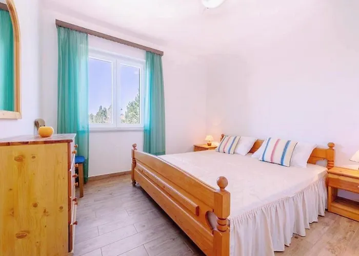 Apartament Anamarija - One Bedroom With Balcony - 4 *